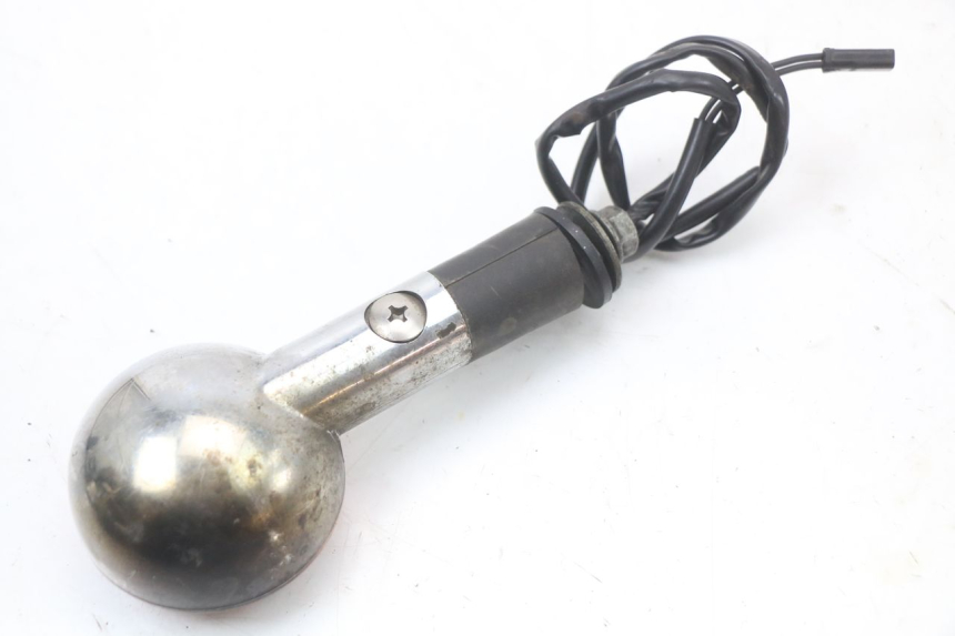 photo de PISCA TRASEIRO DIREITO SUZUKI GZ MARAUDER 125 (1998 - 2004) - Ampliação técnica