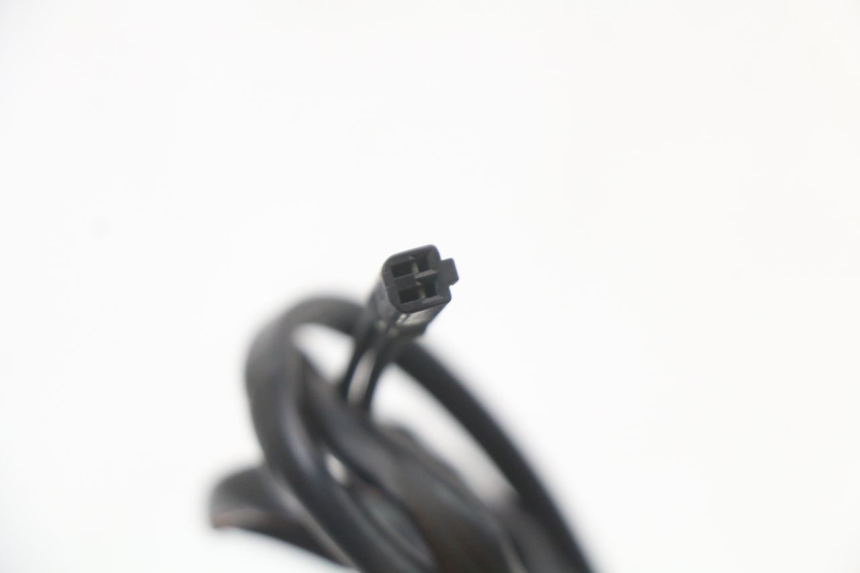 photo de PISCA TRASEIRO DIREITO SUZUKI GZ MARAUDER 125 (1998 - 2004) - Estado da superfície