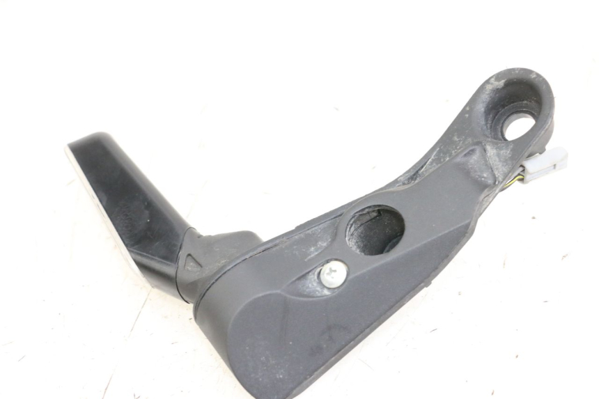 photo de PISCA TRASEIRO DIREITO HUSQVARNA SVARTPILEN 401 (2018 - 2023) - Zoom do estado de desgaste