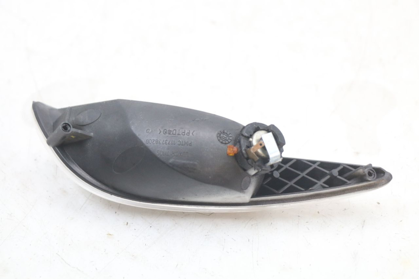 photo de PISCA TRASEIRO DIREITO PEUGEOT ELYSTAR 50 (2002 - 2014) - Detalhe da peça
