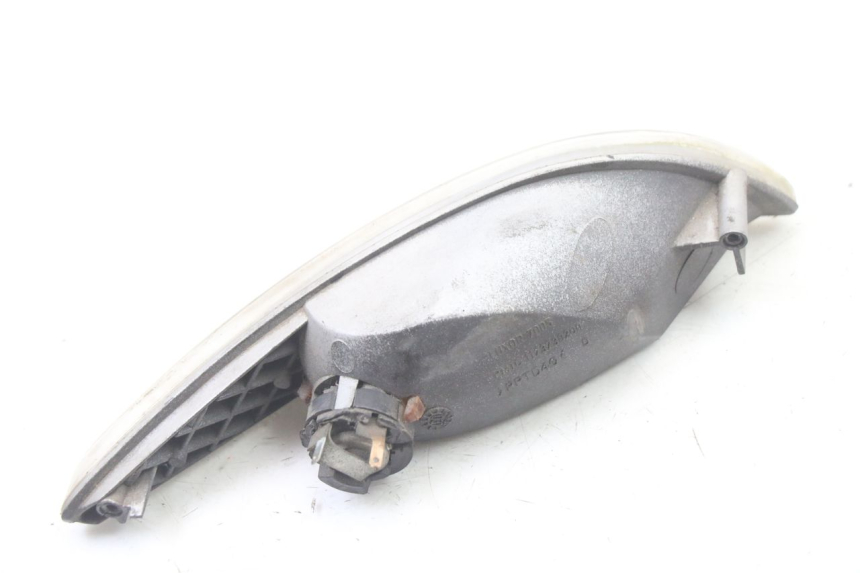 photo de PISCA TRASEIRO DIREITO PEUGEOT ELYSTAR 50 (2002 - 2014) - Outro ângulo de visão