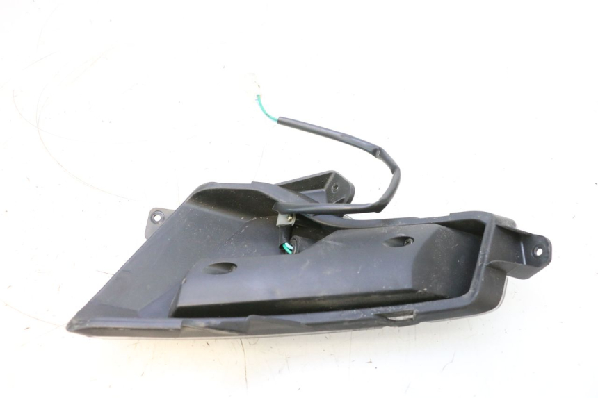 photo de PISCA TRASEIRO DIREITO EFUN PUSA 1 - Ampliação técnica