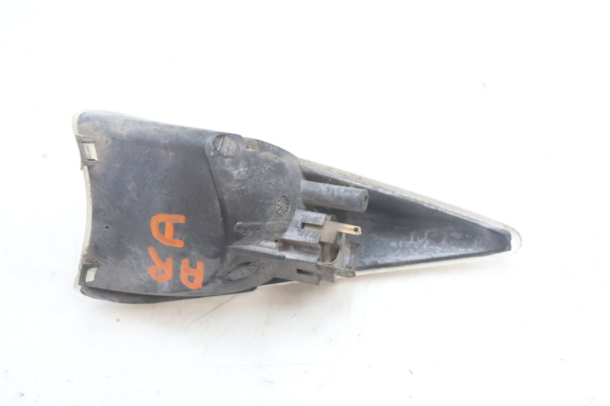 photo de LANTERNA TRASEIRA DIREITA PEUGEOT SPEEDFIGHT 2 AC 50 (2000 - 2009) - Outro ângulo de visão
