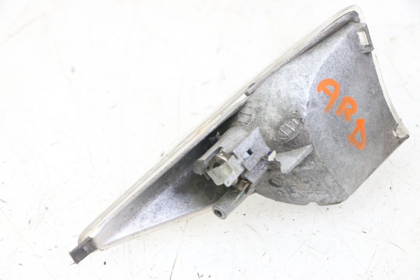 photo de Pisca traseiro direito PEUGEOT SPEEDFIGHT 2 LC 50 (2000 - 2009) - Ampliação técnica