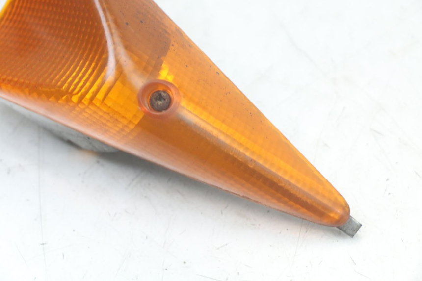 photo de PISCA TRASEIRO DIREITO PEUGEOT SPEEDFIGHT 100 (1997 - 2007) - Zoom do estado de desgaste