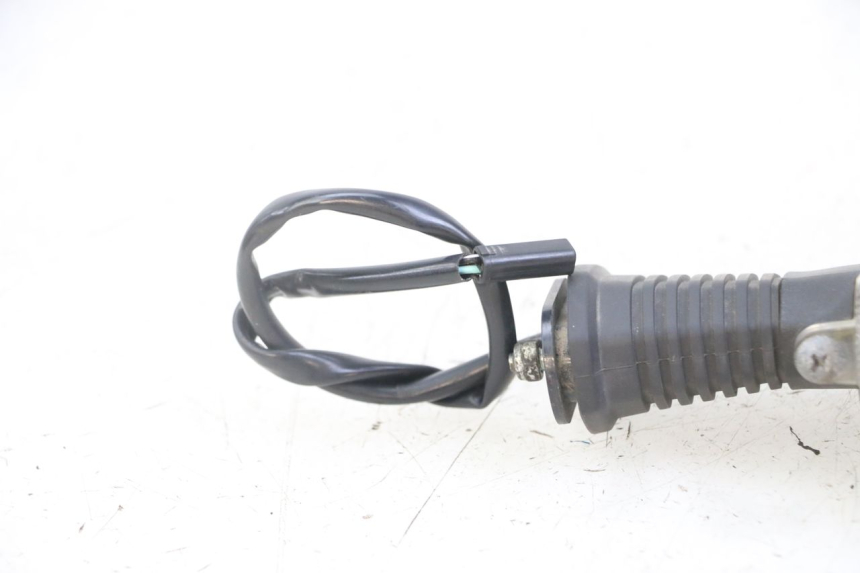 photo de PISCA TRASEIRO DIREITO SUZUKI GSX F GSXF 650 (2007 - 2015) - Pontos de fixação
