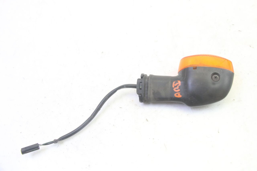 photo de PISCA TRASEIRO DIREITO YAMAHA TDM ABS 900 (2002 - 2014) - Outro ângulo de visão
