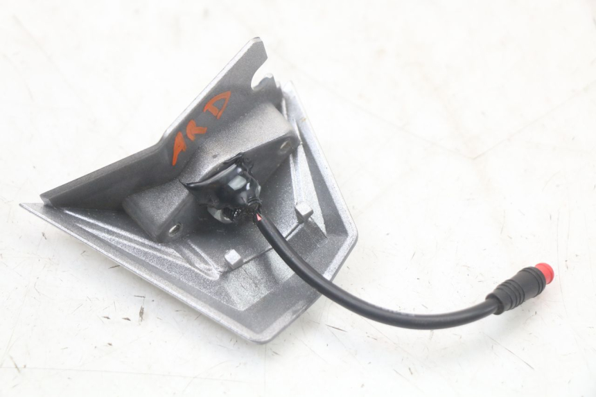 photo de PISCA TRASEIRO DIREITO DUALTRON TOGO PLUS 1 - Pontos de fixação