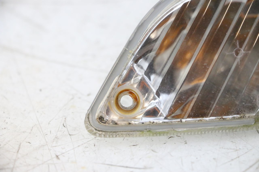 photo de PISCA TRASEIRO DIREITO PIAGGIO VESPA GTS SUPER IE 125 (2009 - 2016) - Zoom do estado de desgaste