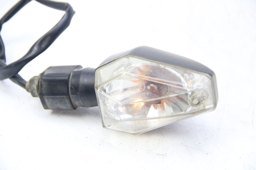 photo de PISCA TRASEIRO DIREITO SYM WOLF SB 125 (2011 - 2018) - Detalhe da peça
