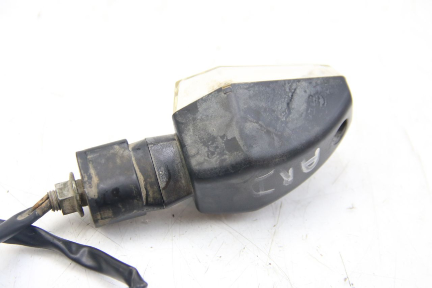 photo de PISCA TRASEIRO DIREITO SYM WOLF SB 125 (2011 - 2018) - Zoom do estado de desgaste