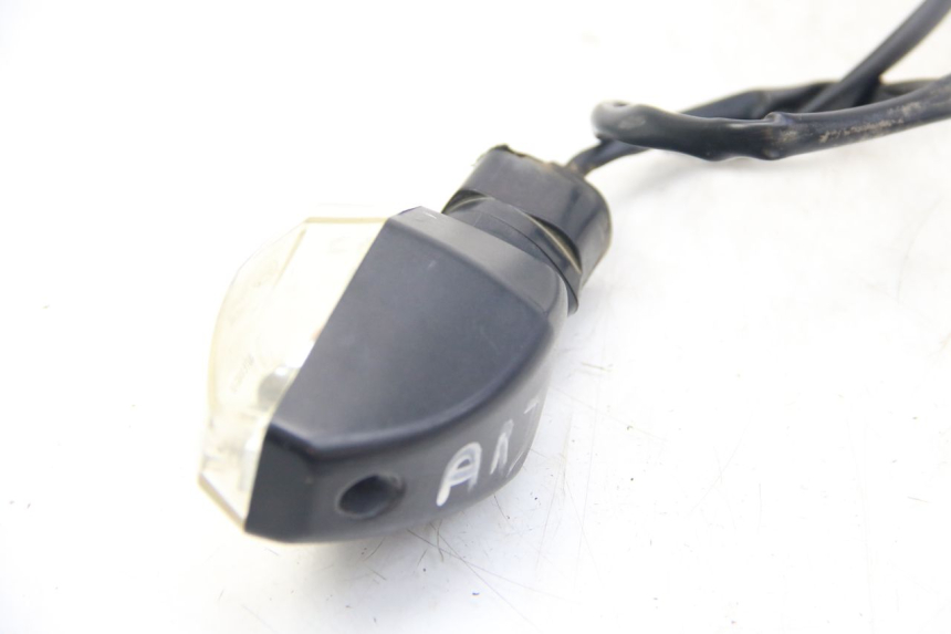 photo de PISCA TRASEIRO DIREITO SYM WOLF SB 125 (2011 - 2018) - Vista geral