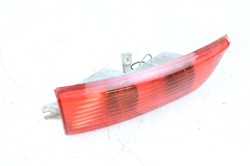 photo de PISCA TRASEIRO DIREITO PIAGGIO X8 125 (2004 - 2007) - Detalhe da peça