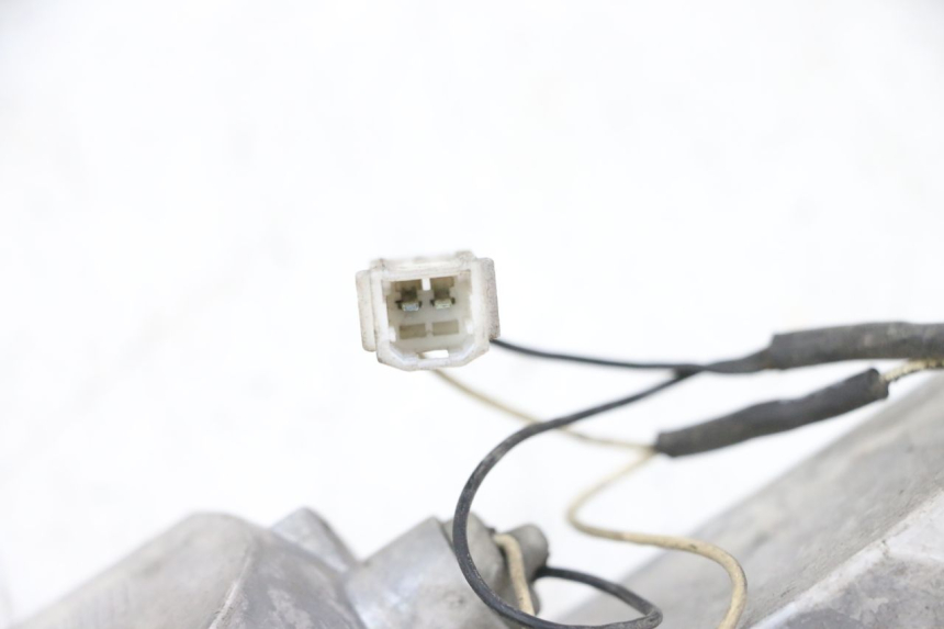 photo de PISCA TRASEIRO DIREITO PIAGGIO X8 125 (2004 - 2007) - Zoom do estado de desgaste