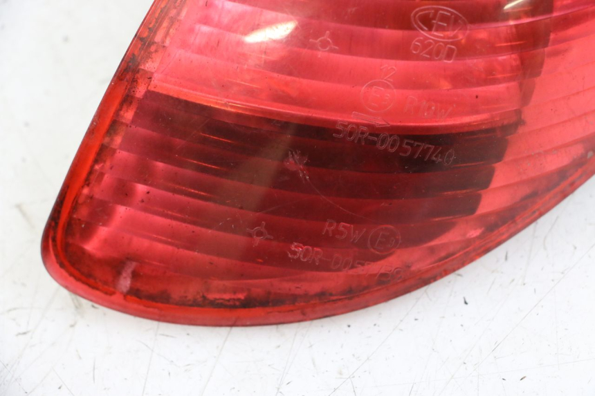 photo de PISCA TRASEIRO DIREITO PIAGGIO X9 125 (2000 - 2003) - Detalhe da peça