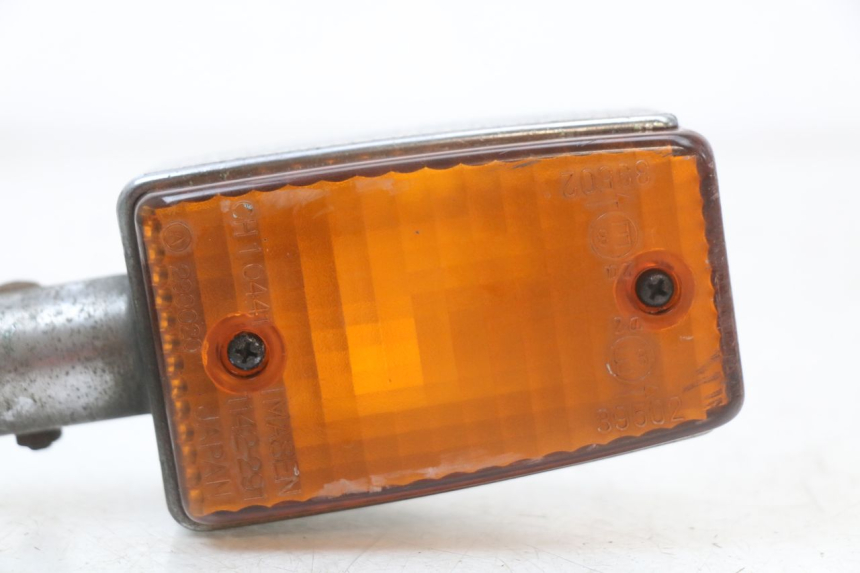 photo de PISCA TRASEIRO DIREITO YAMAHA XJ F 900 (1983 - 1994) - Detalhe da peça