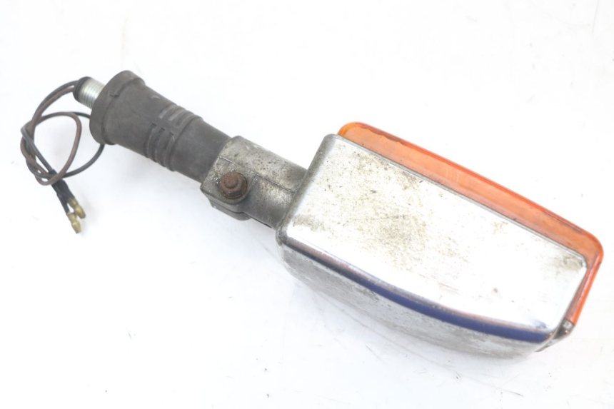 photo de PISCA TRASEIRO DIREITO YAMAHA XJ F 900 (1983 - 1994) - Ampliação técnica