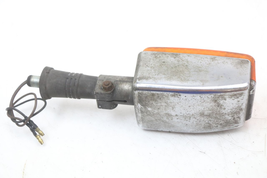 photo de PISCA TRASEIRO DIREITO YAMAHA XJ F 900 (1983 - 1994) - Vista geral
