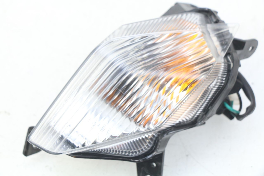 photo de PISCA TRASEIRO DIREITO YAMAHA XP T-MAX TMAX ABS 530 (2012 - 2015) - Detalhe da peça