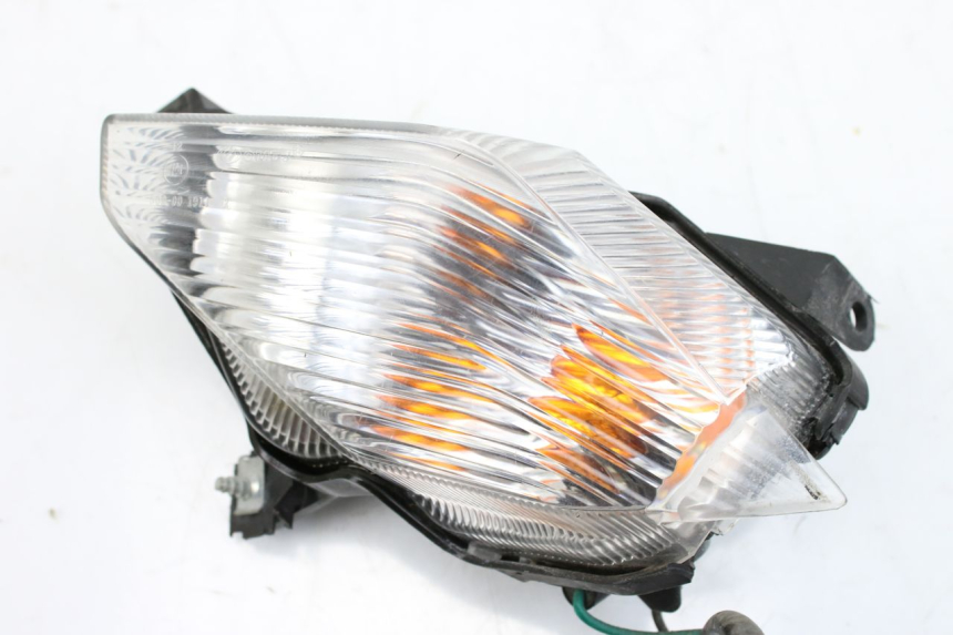 photo de PISCA TRASEIRO DIREITO YAMAHA XP T-MAX TMAX ABS 530 (2012 - 2015) - Vista principal