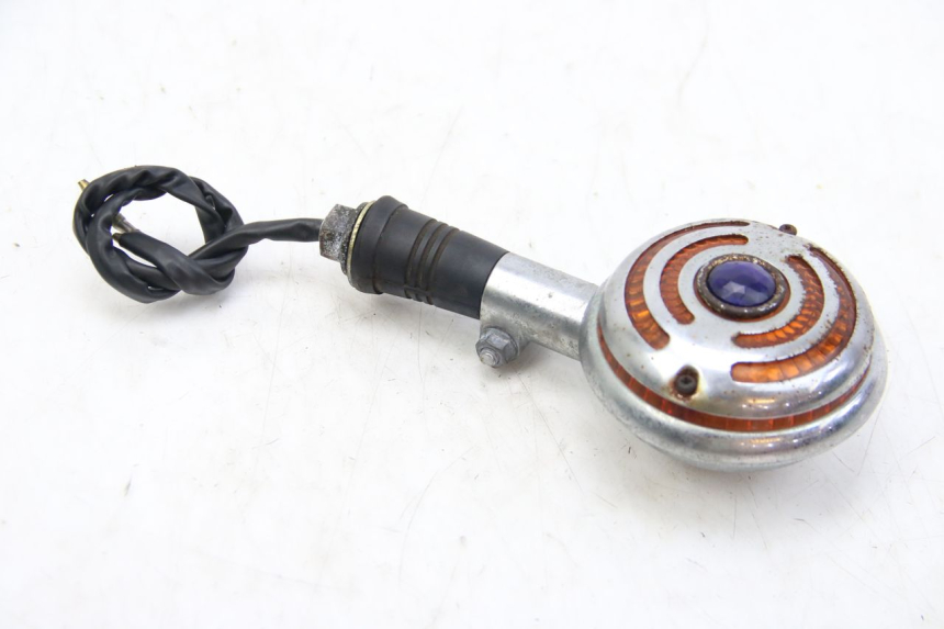 photo de PISCA TRASEIRO DIREITO YAMAHA XV VIRAGO 750 (1984 - 1998) - Vista principal
