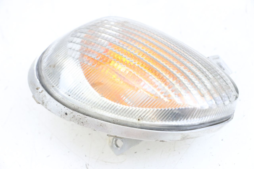 photo de PISCA TRASEIRO DIREITO YAMAHA YN NEO'S 50 (1997 - 2004) - Outro ângulo de visão