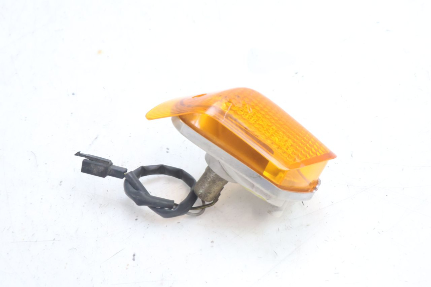 photo de PISCA TRASEIRO DIREITO KAWASAKI ZZR 600 (1995 - 2004) - Outro ângulo de visão