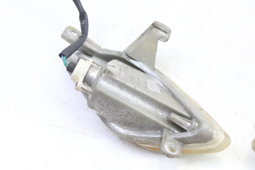 photo de PISCA TRASEIRO SYM FIDDLE 2 S 125 (2012 - 2014) - Pontos de fixação