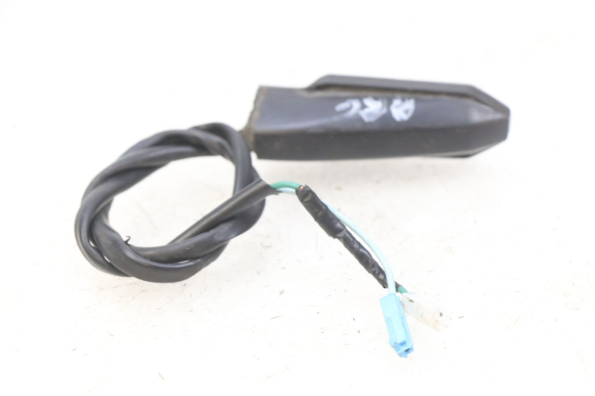 photo de PISCA TRASEIRO ESQUERDO HONDA CB R 1000 (2018 - 2023) - Ampliação técnica