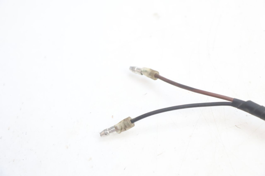 photo de LANTERNA TRASEIRA ESQUERDA TGB CITY RS 50 (2011 - 2016) - Pontos de fixação