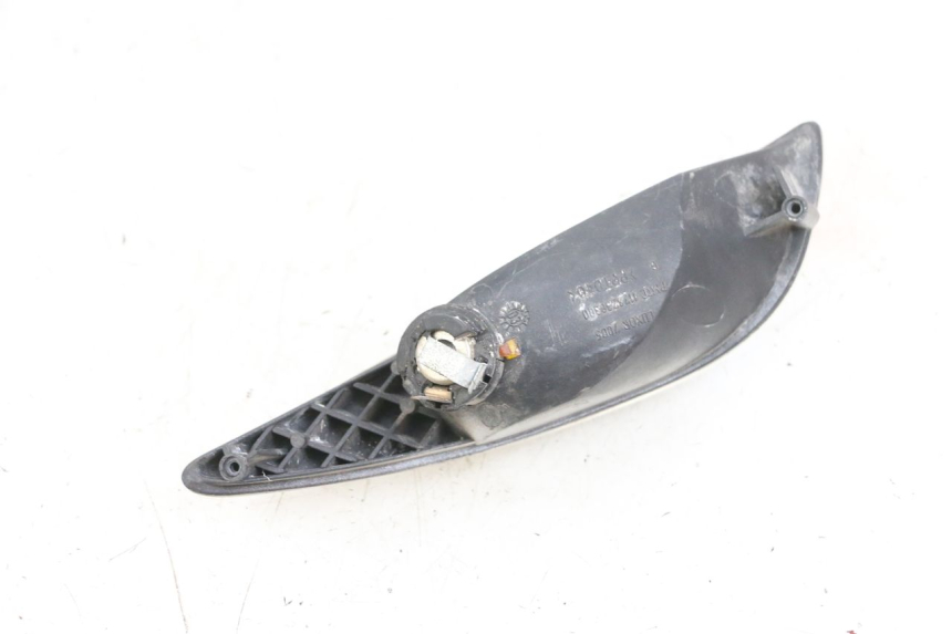photo de PISCA TRASEIRO ESQUERDO PEUGEOT ELYSEO 125 (1999 - 2004) - Outro ângulo de visão
