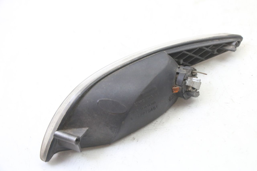 photo de PISCA TRASEIRO ESQUERDO PEUGEOT ELYSTAR 50 (2002 - 2014) - Pontos de fixação
