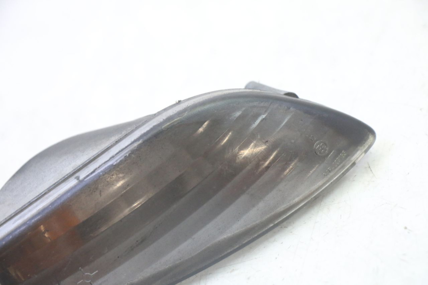photo de PISCA TRASEIRO ESQUERDO PEUGEOT ELYSTAR 50 (2002 - 2014) - Zoom do estado de desgaste