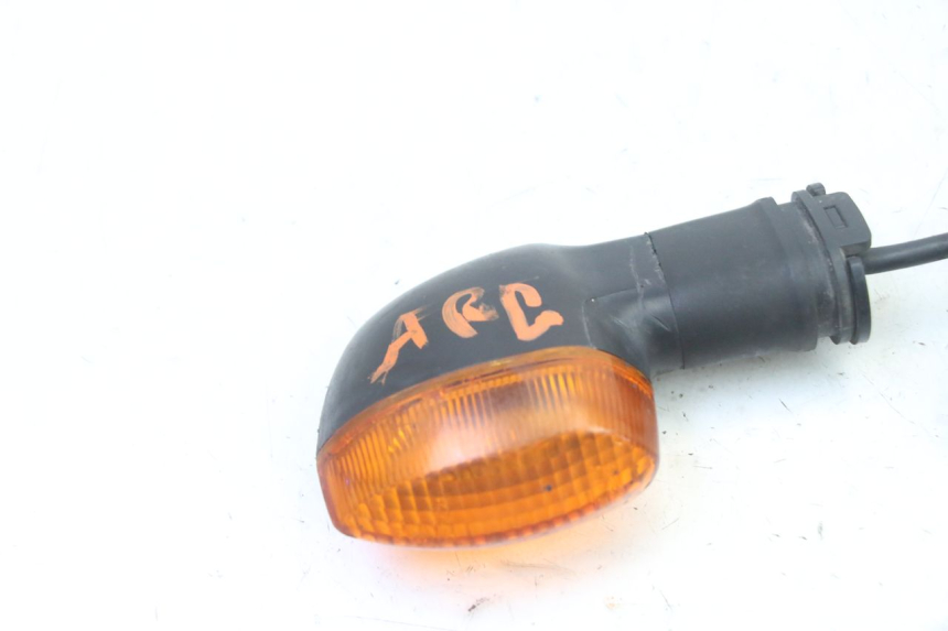 photo de PISCA TRASEIRO ESQUERDO YAMAHA FZ6 FAZER S2 600 (2007 - 2011) - Detalhe da peça