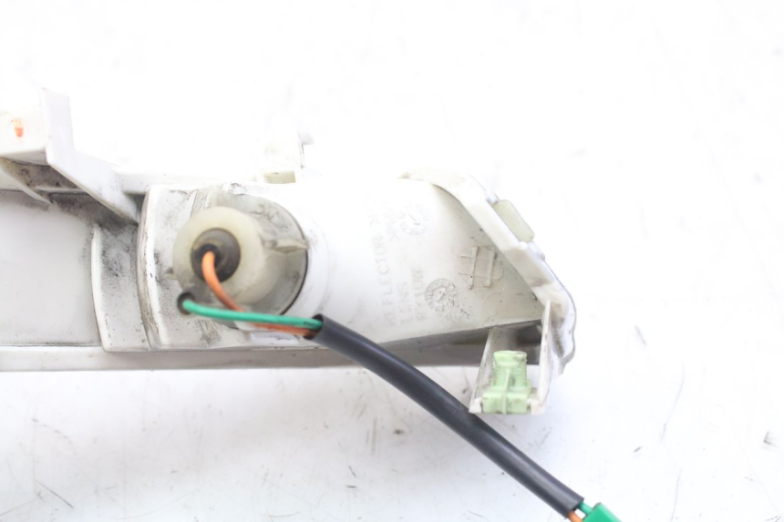 photo de PISCA TRASEIRO ESQUERDO PEUGEOT GEOPOLIS RS 125 (2007 - 2009) - Detalhe da peça