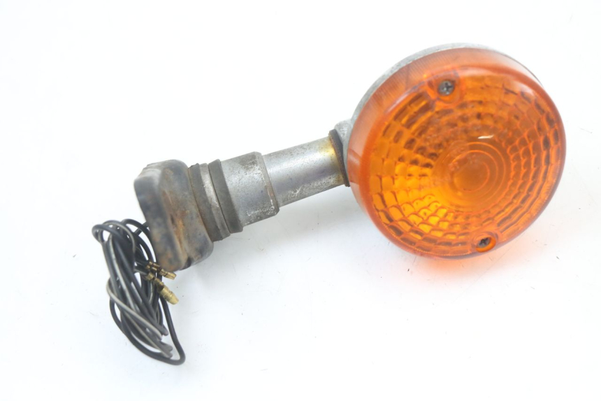 photo de PISCA TRASEIRO ESQUERDO SUZUKI GN 125 (1997 - 2000) - Vista principal