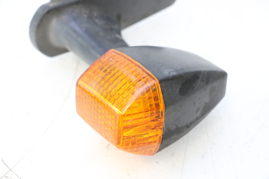 photo de LANTERNA TRASEIRA ESQUERDA KAWASAKI GPX F ZX750F 750 (1986 - 1990) - Zoom do estado de desgaste
