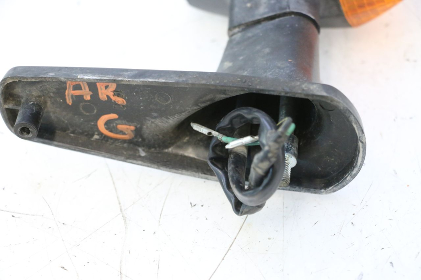 photo de LANTERNA TRASEIRA ESQUERDA KAWASAKI GPX F ZX750F 750 (1986 - 1990) - Ampliação técnica