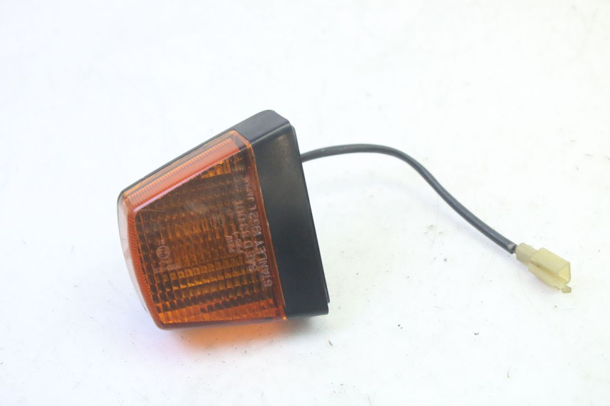 photo de PISCA TRASEIRO ESQUERDO KAWASAKI GPZ RX 1000 (1986 - 1988) - Vista principal
