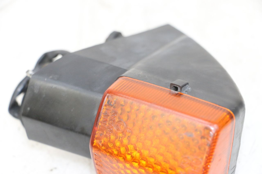 photo de PISCA TRASEIRO ESQUERDO HONDA CBR F 1000 (1993 - 1996) - Detalhe da peça
