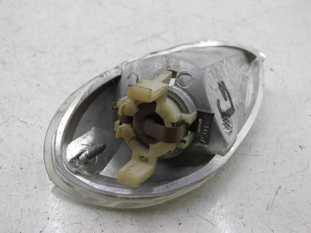photo de PISCA TRASEIRO ESQUERDO PIAGGIO LIBERTY 2T 50 (2004 - 2008) - Detalhe da peça
