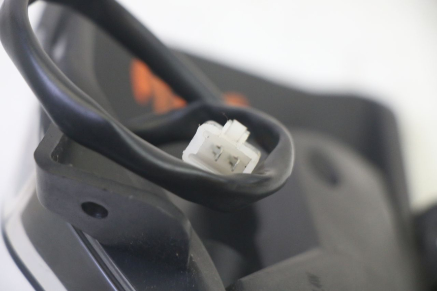 photo de PISCA TRASEIRO ESQUERDO EFUN PUSA 1 - Pontos de fixação