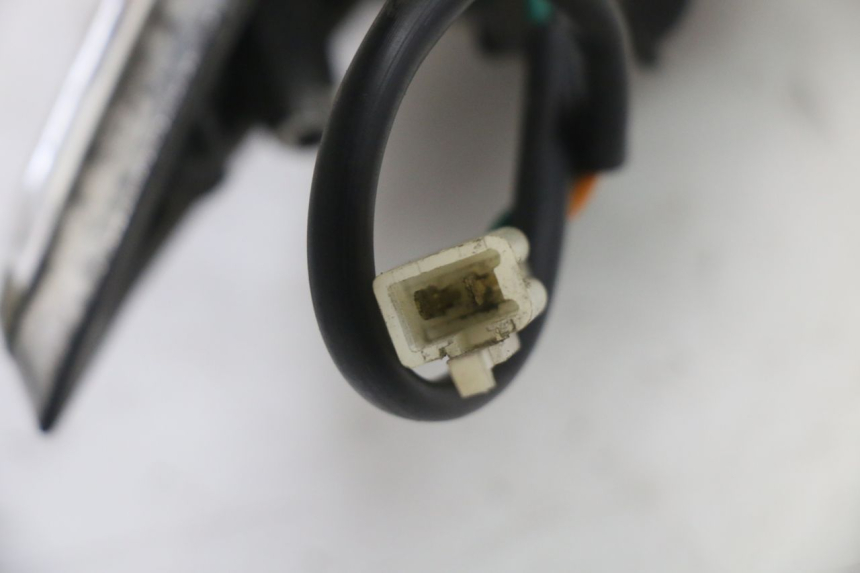 photo de PISCA TRASEIRO ESQUERDO SYM FIDDLE 3 III 125 (2014 - 2020) - Pontos de fixação