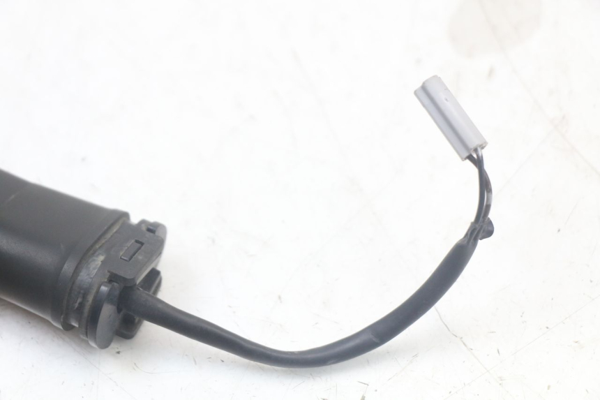 photo de PISCA TRASEIRO ESQUERDO YAMAHA TDM ABS 900 (2002 - 2014) - Ampliação técnica