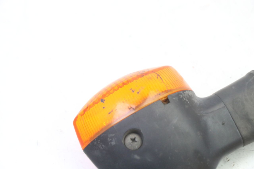 photo de PISCA TRASEIRO ESQUERDO YAMAHA TDM ABS 900 (2002 - 2014) - Outro ângulo de visão