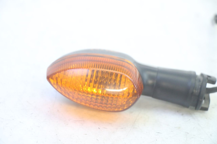 photo de PISCA TRASEIRO ESQUERDO YAMAHA TDM ABS 900 (2002 - 2014) - Zoom do estado de desgaste