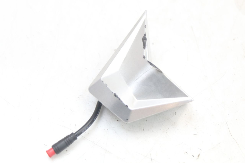 photo de PISCA TRASEIRO ESQUERDO DUALTRON TOGO PLUS 1 - Outro ângulo de visão
