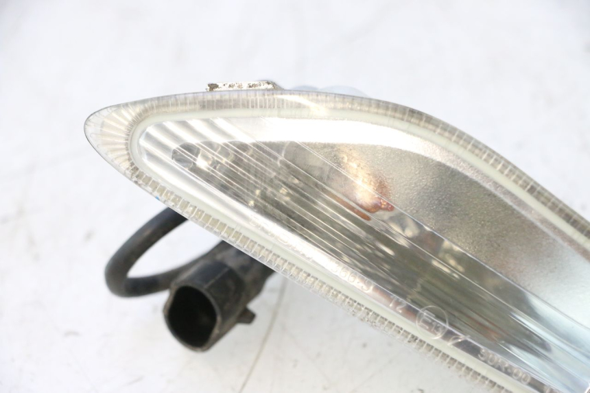 photo de PISCA TRASEIRO ESQUERDO PIAGGIO VESPA PRIMAVERA 2T 50 (2013 - 2018) - Detalhe da peça