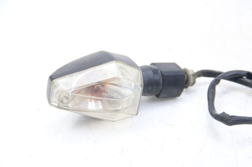 photo de PISCA TRASEIRO ESQUERDO SYM WOLF SB 125 (2011 - 2018) - Detalhe da peça