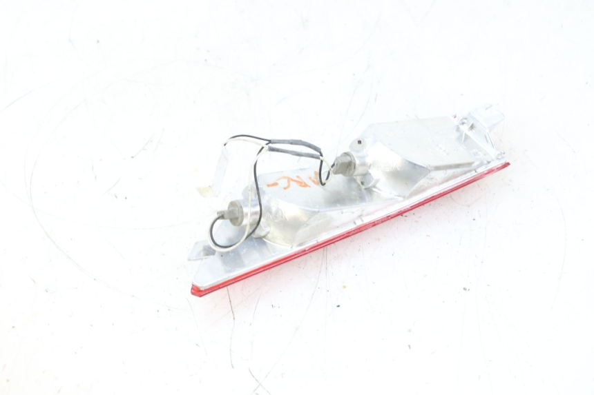 photo de PISCA TRASEIRO ESQUERDO PIAGGIO X8 125 (2004 - 2007) - Pontos de fixação